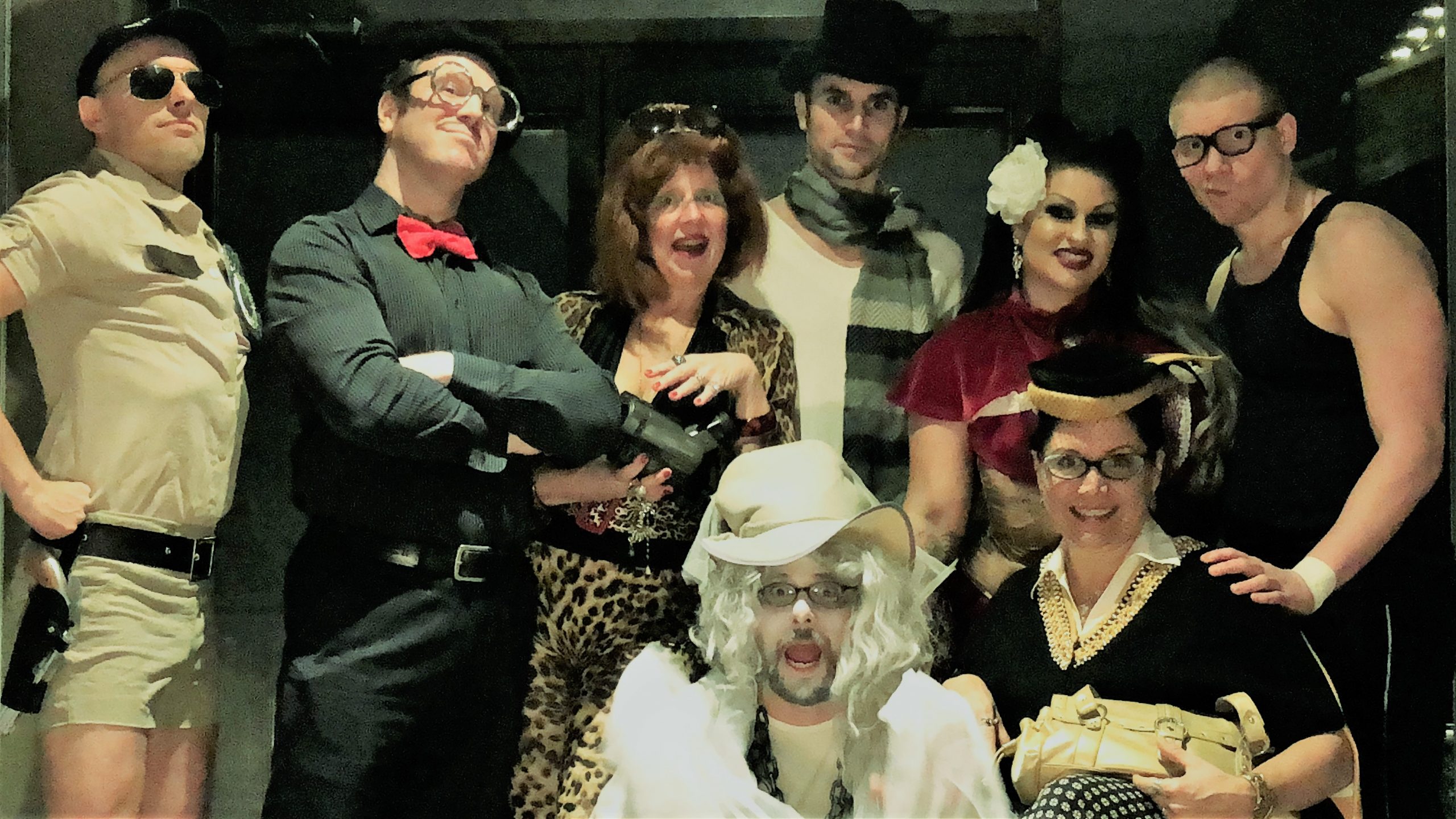 Act 1, Murder 2: Christmas Carol - It takes a whole gang to shoot a film!