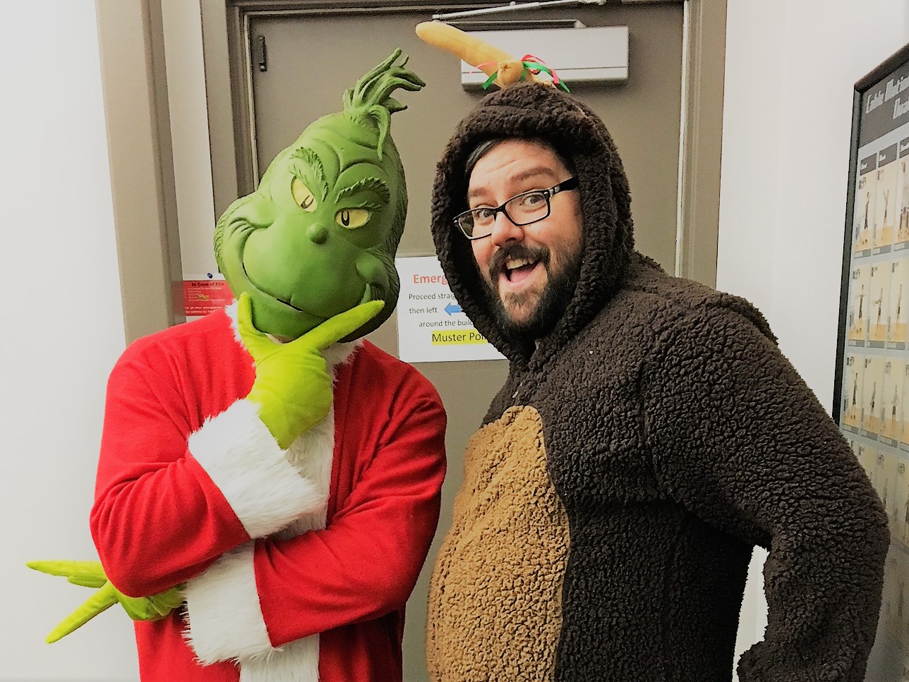 Act 1, Murder 2 Grinch - Grinch and his trusty sidekick Sam